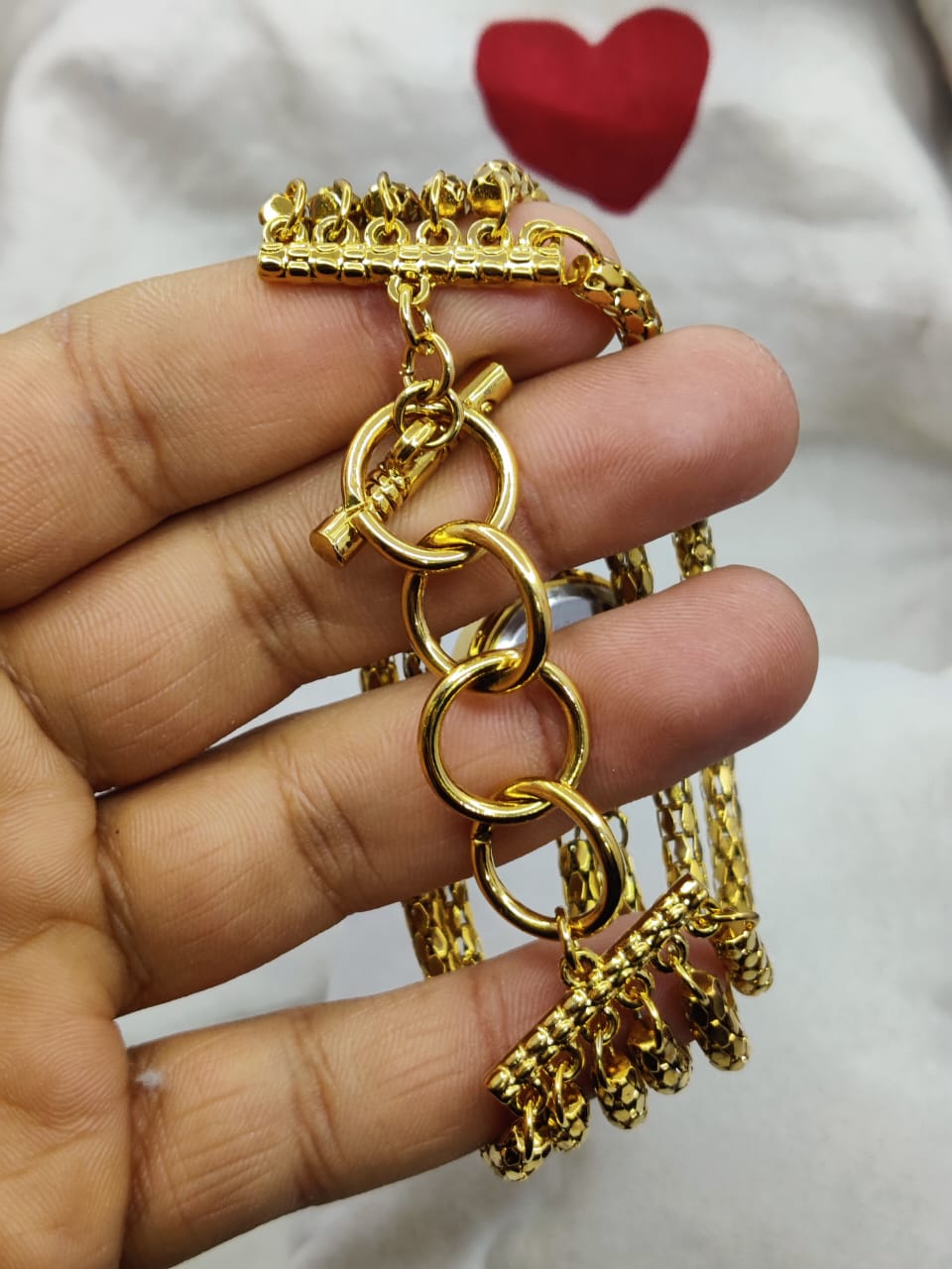 Elegant Women’s Chain Bracelet Watch – Luxury Stainless Steel Design