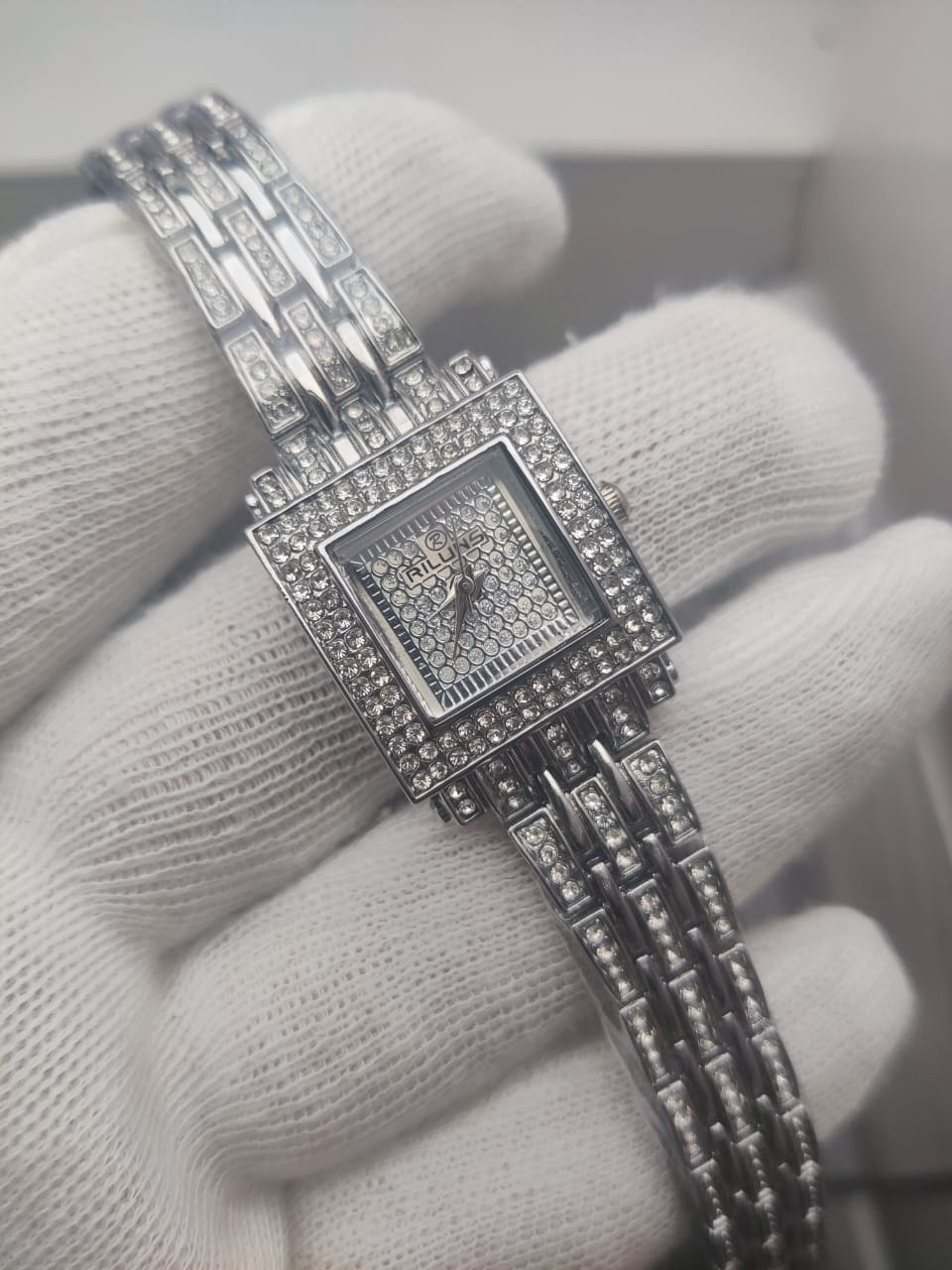 Riluns Women’s Luxury  Crystal Watch | Elegant Bracelet Wristwatch | Designer Timepiece